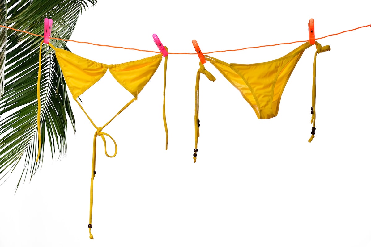bathing-suit-hang-dry-today-inline-190712-02-min