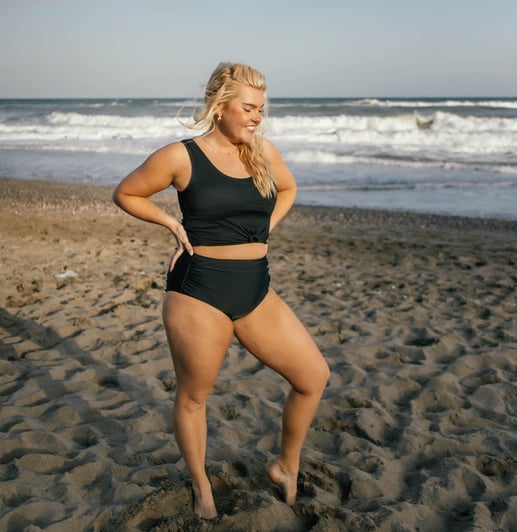 full-coverage-black-bikini