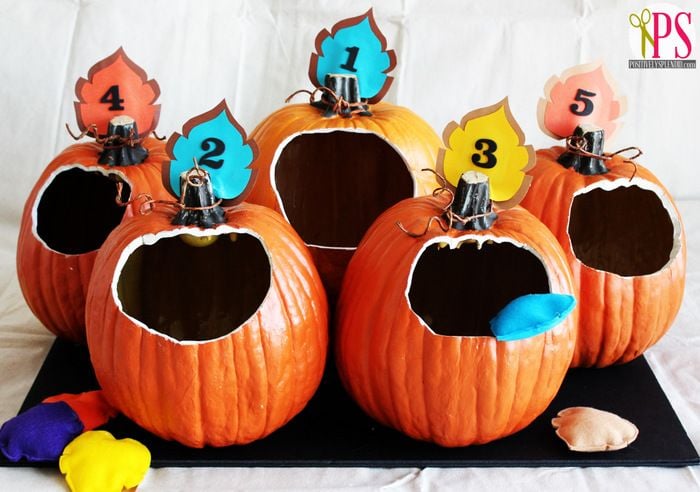 jackolantern-bean-bag-toss-kids-game