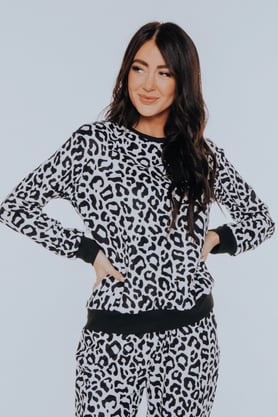 leopard-print-soft-joggers-womens-pj-set-min